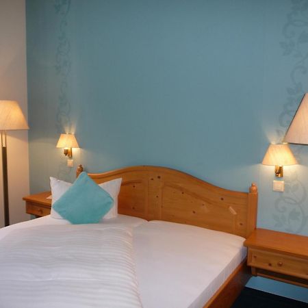 Hotel Am Grudenberg Халберщат Екстериор снимка