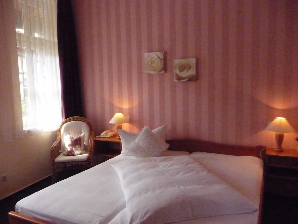 Hotel Am Grudenberg Халберщат Стая снимка