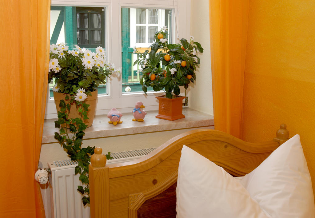 Hotel Am Grudenberg Халберщат Стая снимка